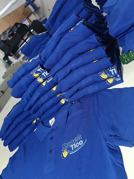 Supermercados y comercios